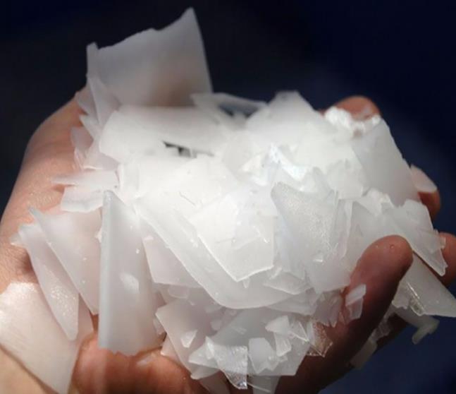 具体时间需根据制冰机的类型和效率来确定