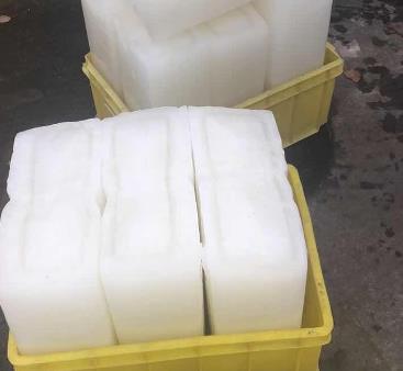 使用冰块时的注意事项